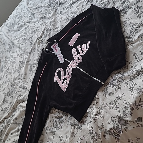 *Brand new* BARBIE X BOOHOO Black velour track top - Picture 2 of 3